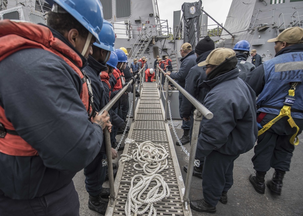 USS Carney (DDG 64)