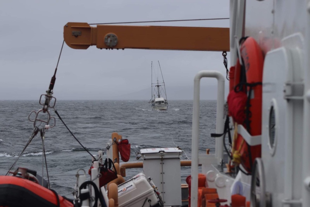 Coast Guard Cutter Anacapa rescues man from sinking vessel and tows it to safety