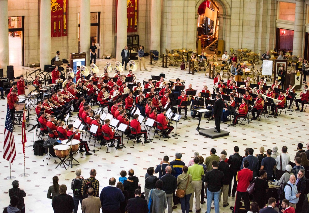 Fife and Drum Corps plays with Swiss Army Band