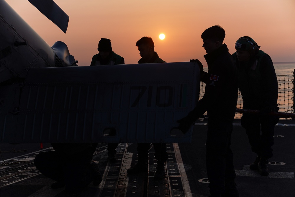 190409-N-YS418-064