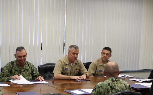 NETC Commander Visits Submarine Learning Center