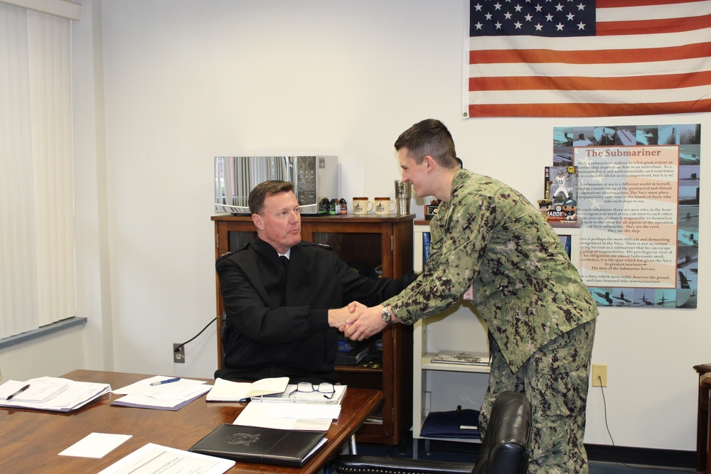 NETC Commander Visits Submarine Learning Center