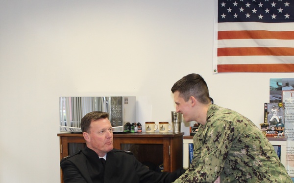 NETC Commander Visits Submarine Learning Center