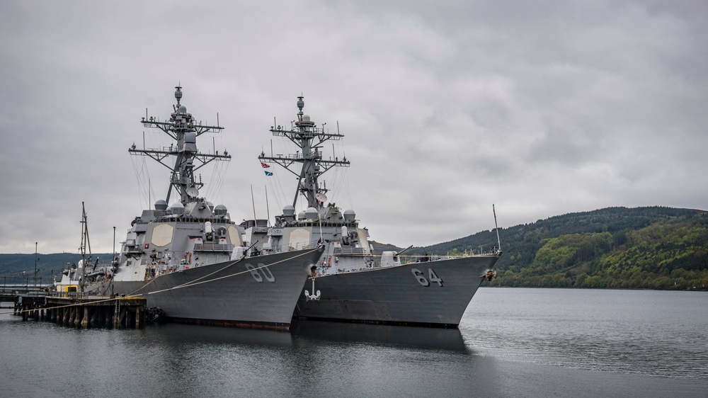 USS Carney (DDG 64)