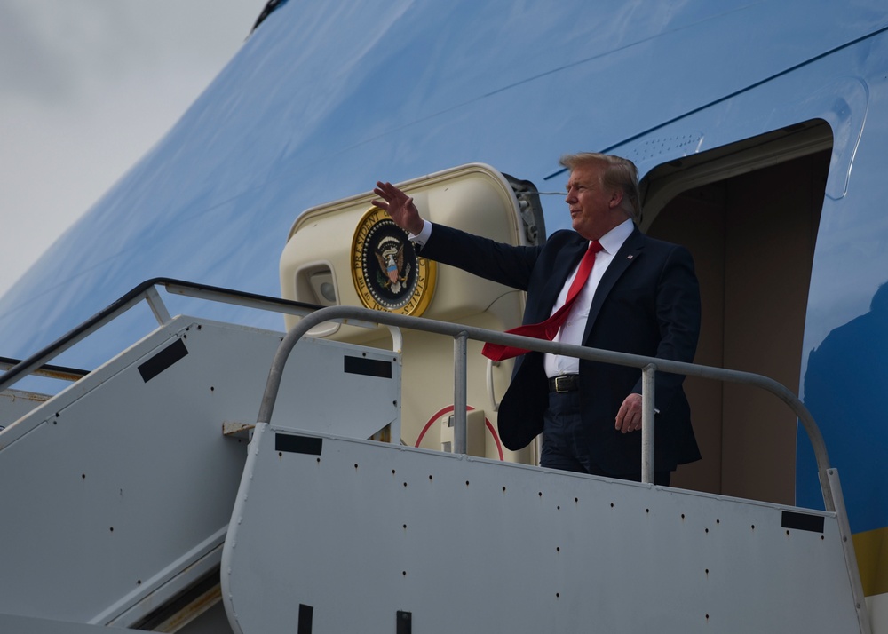 Trump tours Tyndall flightline