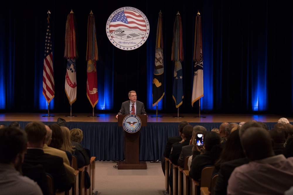 PTDO/DSD Norquist Hosts the Spirit of Service Ceremony