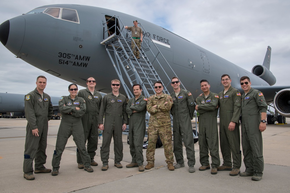78th ARS Refuels Blue Angels