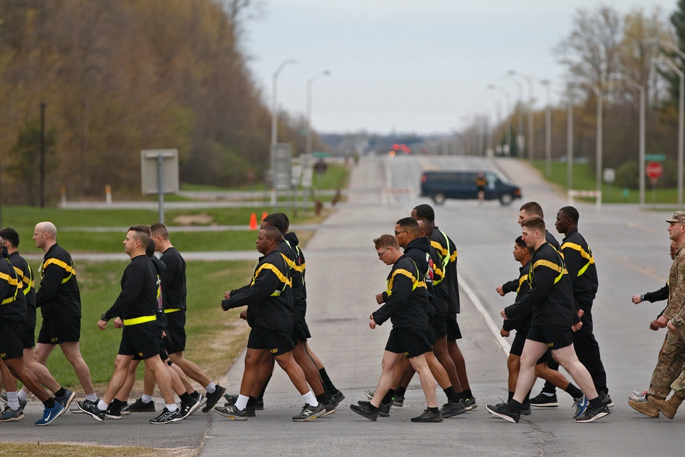 Commandos meet new 10th MTN DIV commander