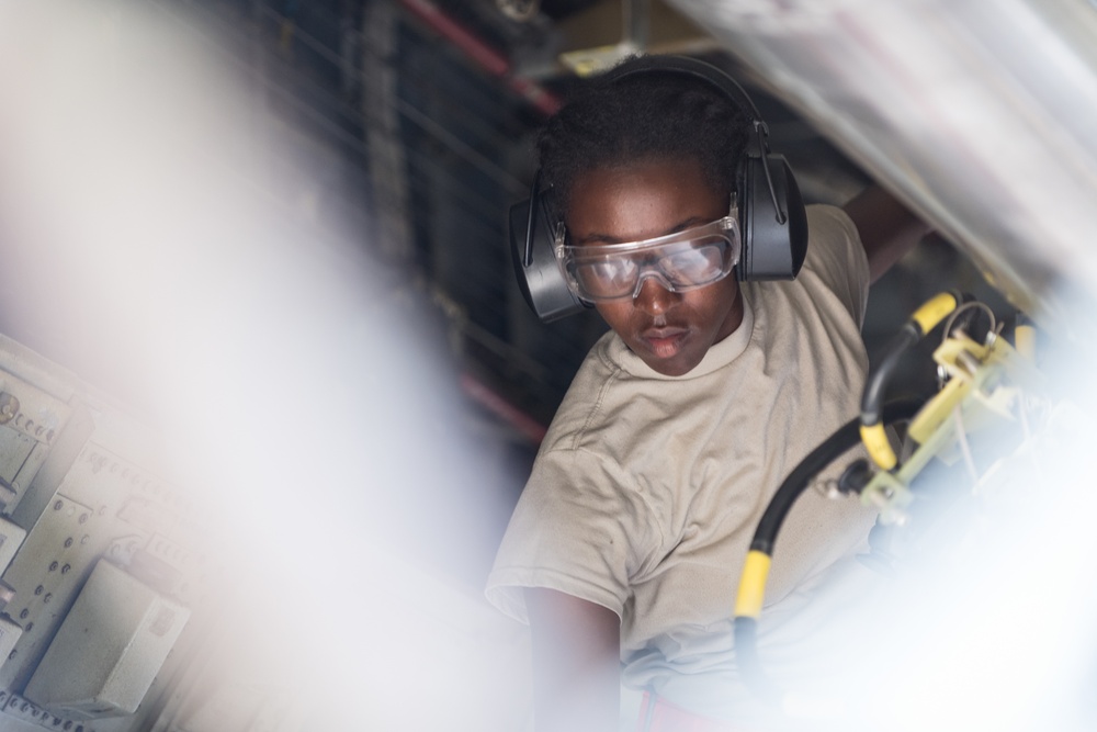 Barksdale Aircraft Maintainers prepare B-52Hs for CENTCOM Bomber Task Force