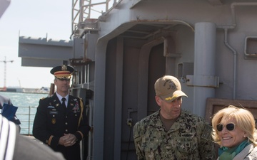 U.S. Ambassador visits the guided-missile cruiser USS Mobile Bay