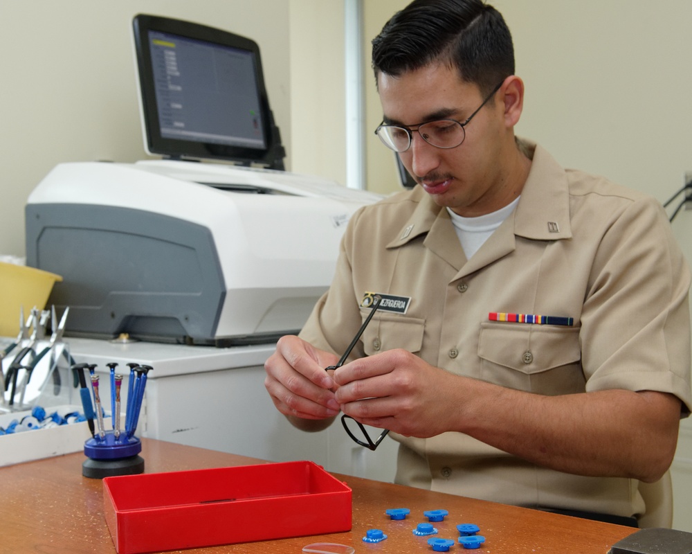 Hospital Corpsman Fabricates Glasses at Naval Hospital Camp Pendleton