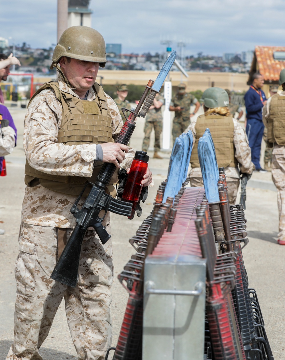 8th MCD welcomes Texas educators to MCRD San Diego