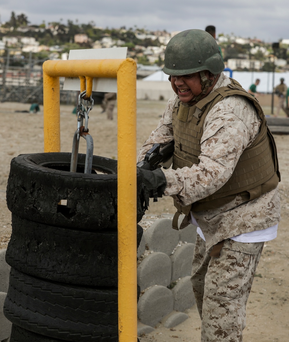 8th MCD welcomes Texas educators to MCRD San Diego