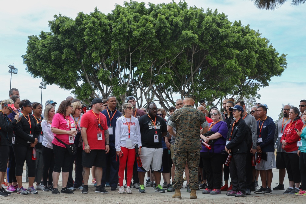 8th MCD welcomes Texas educators to MCRD San Diego