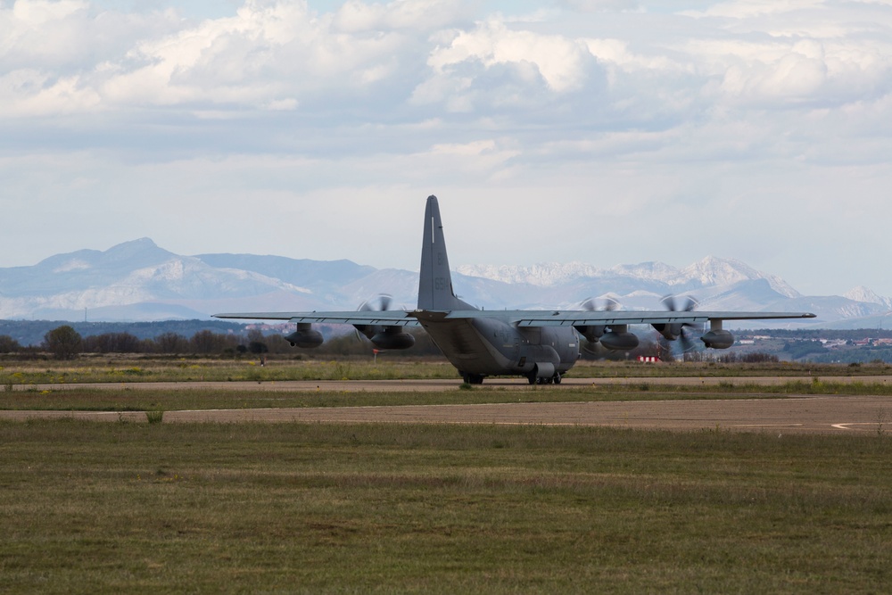 SPMAGTF-CR-AF 19.2 supports multinational aerial delivery exercise