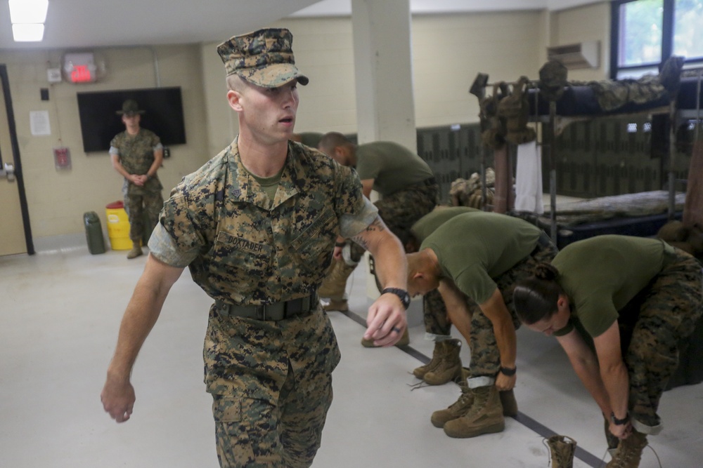 Drill Instructor School students take on squad bay procedures