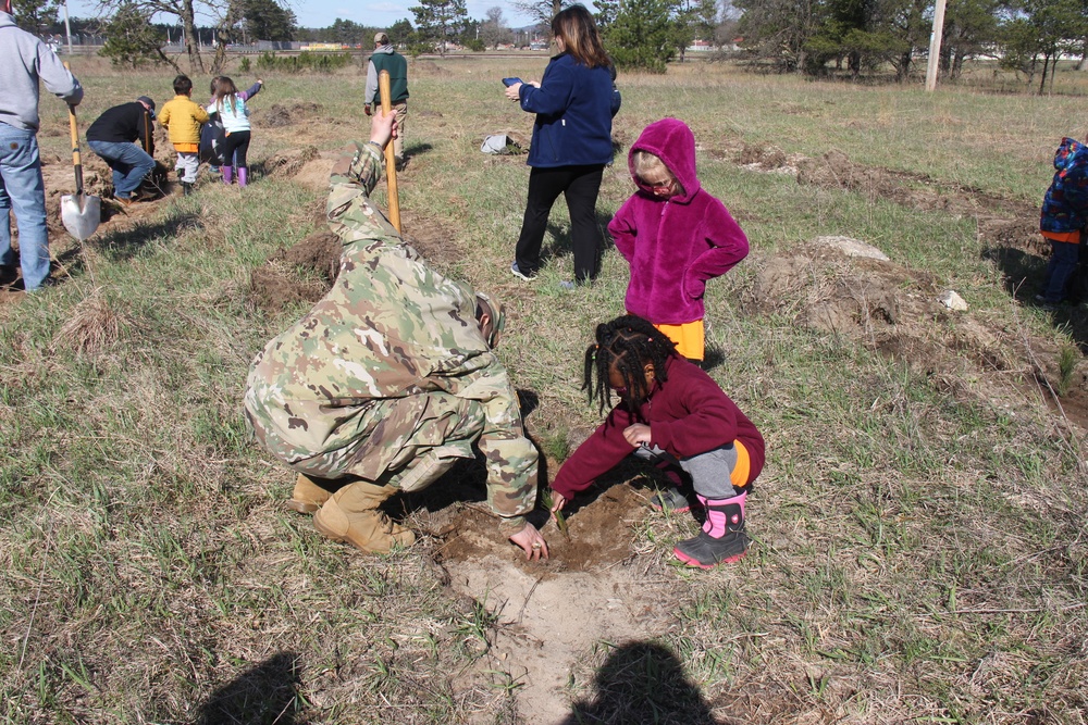 Fort McCoy holds 31st Arbor Day observance, 400-plus trees planted