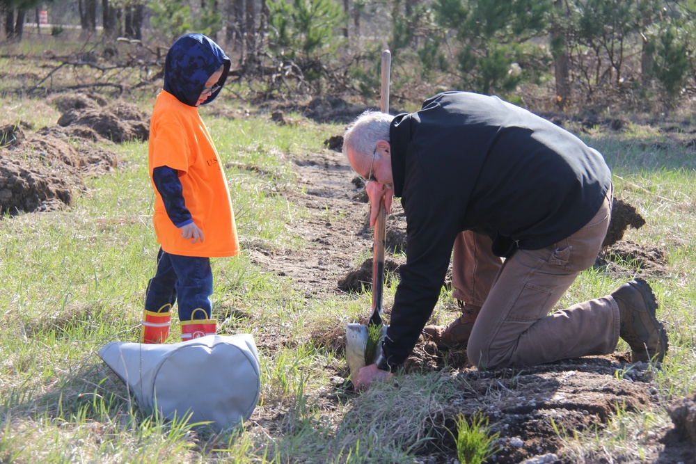 Fort McCoy holds 31st Arbor Day observance, 400-plus trees planted