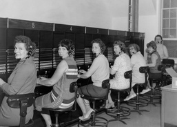 Camp McCoy: Telephone operators in 1969