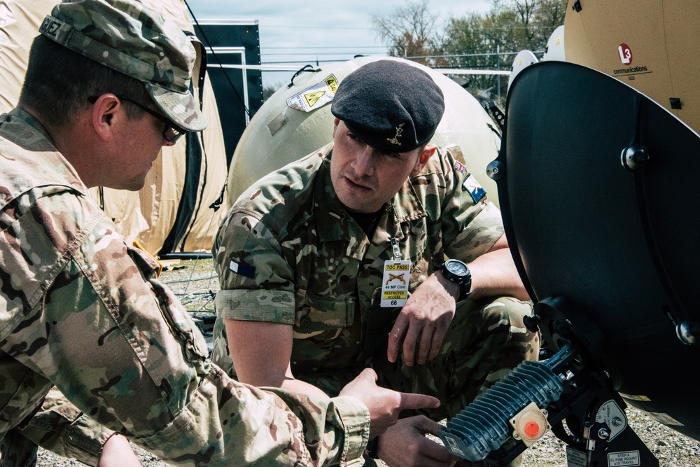 Vibrant Response 19 hosts multinational communications section.