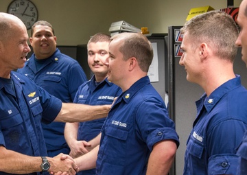 Coast Guard Vice Commandant visits members from Jacksonville area units