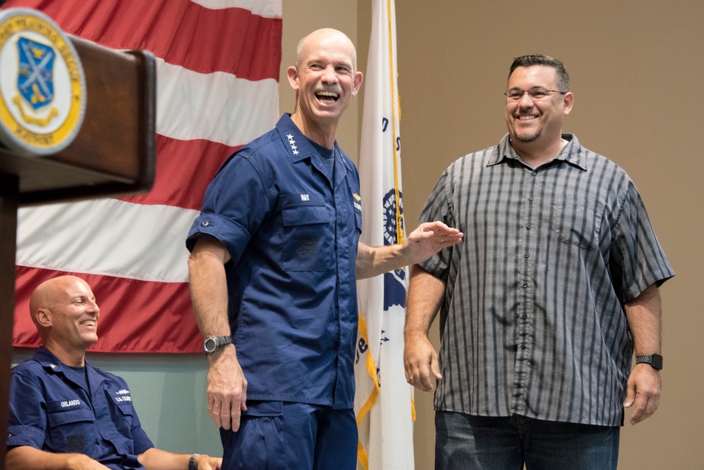 Coast Guard Vice Commandant visits members from Jacksonville area units