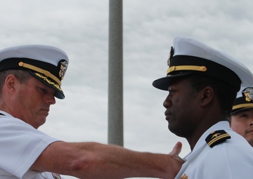 Lieutenant Assumes Command in New Position in Coastal Riverine Force