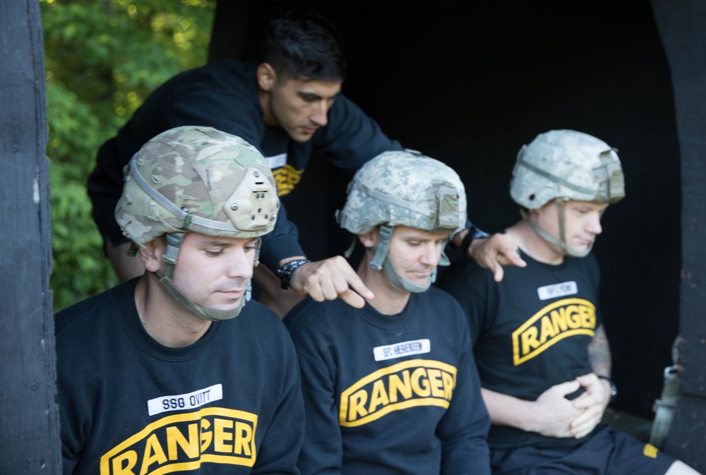 5TH RANGER TRAINING BATTALION WATER JUMP