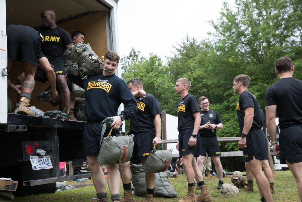 5TH RANGER TRAINING BATTALION WATER JUMP