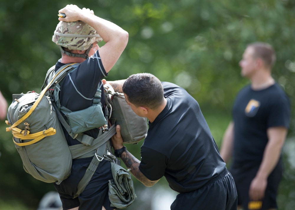 5TH RANGER TRAINING BATTALION WATER JUMP