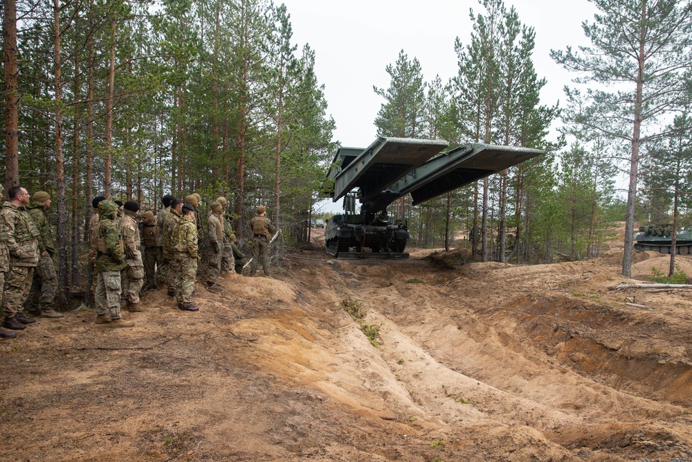 Finnish Army Build a Bridge for 2nd Light Armored Reconnaissance Battalion