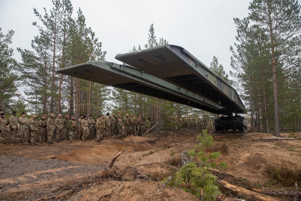 Finnish Army Build a Bridge for 2nd Light Armored Reconnaissance Battalion