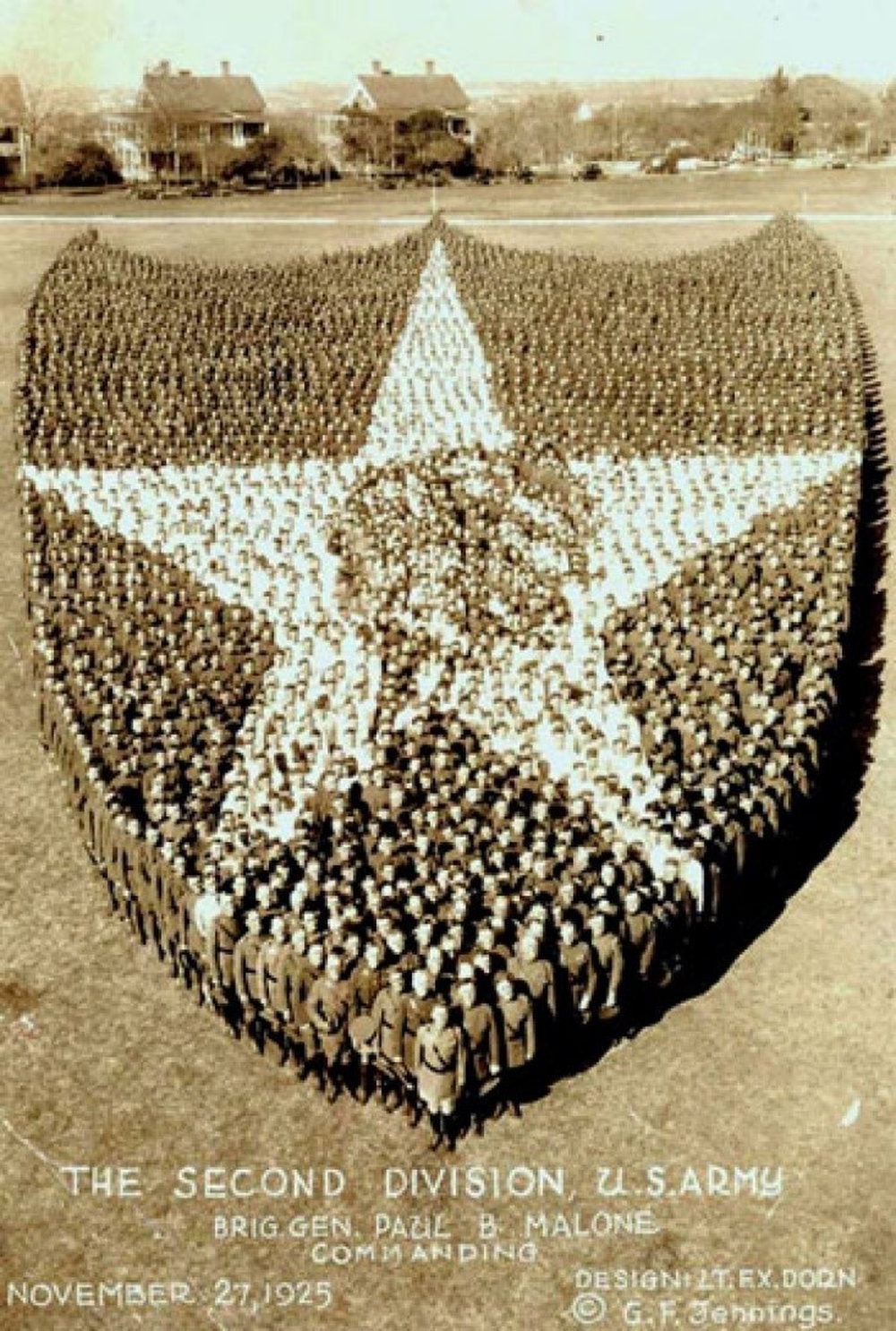 DVIDS - News - 2ID/RUCD displays Warrior pride, replicates living insignia