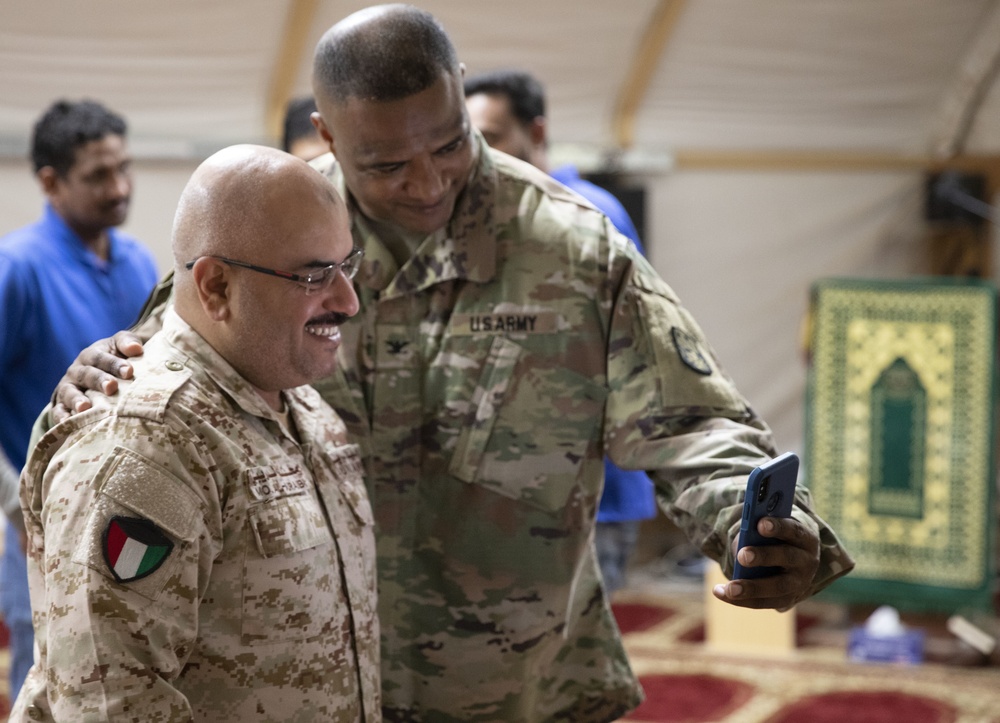 Chaplain Khalid Shabazz visits U.S. ARCENT Region