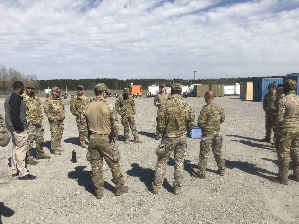 Maritime Security Response Team-East trains medical procedures
