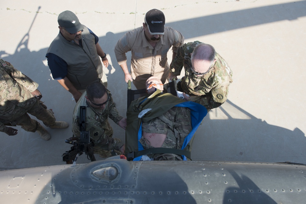 35th Combat Aviation Brigade trains Iraqi Army medics