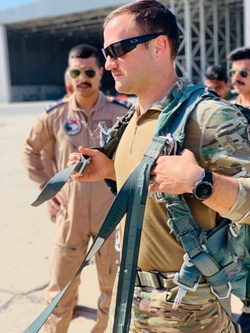 Course builds Iraqi survival, recovery skills [Image 1 of 2]