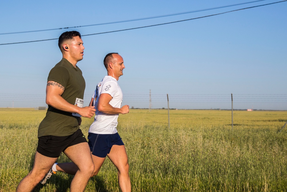 Moron Air Base hosts annual “No Bull” half marathon, 10-kilometer race