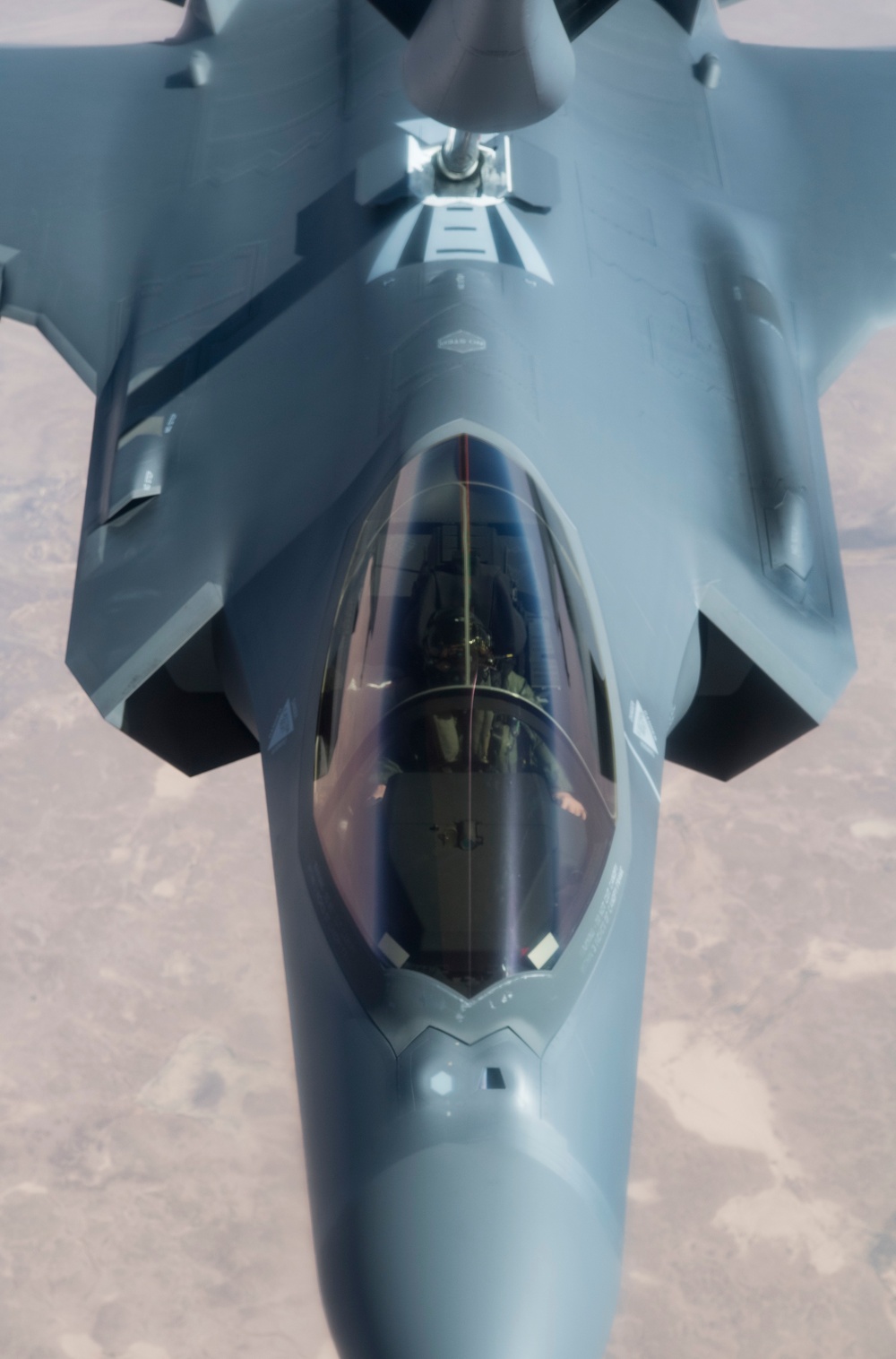 F-35s complete first combat refueling