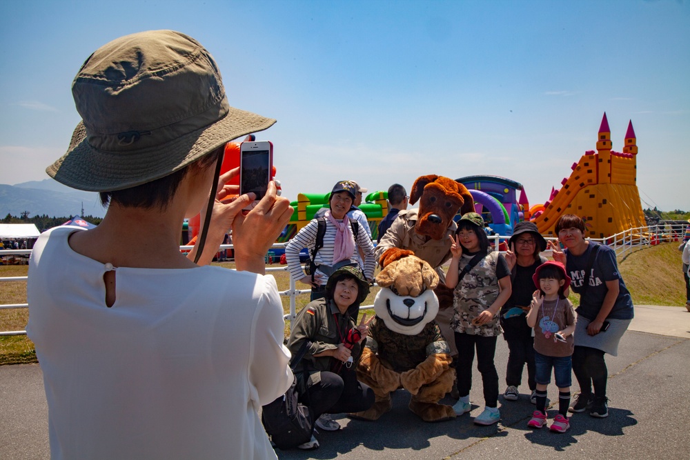 Camp Fuji opens gate for Friendship Festival
