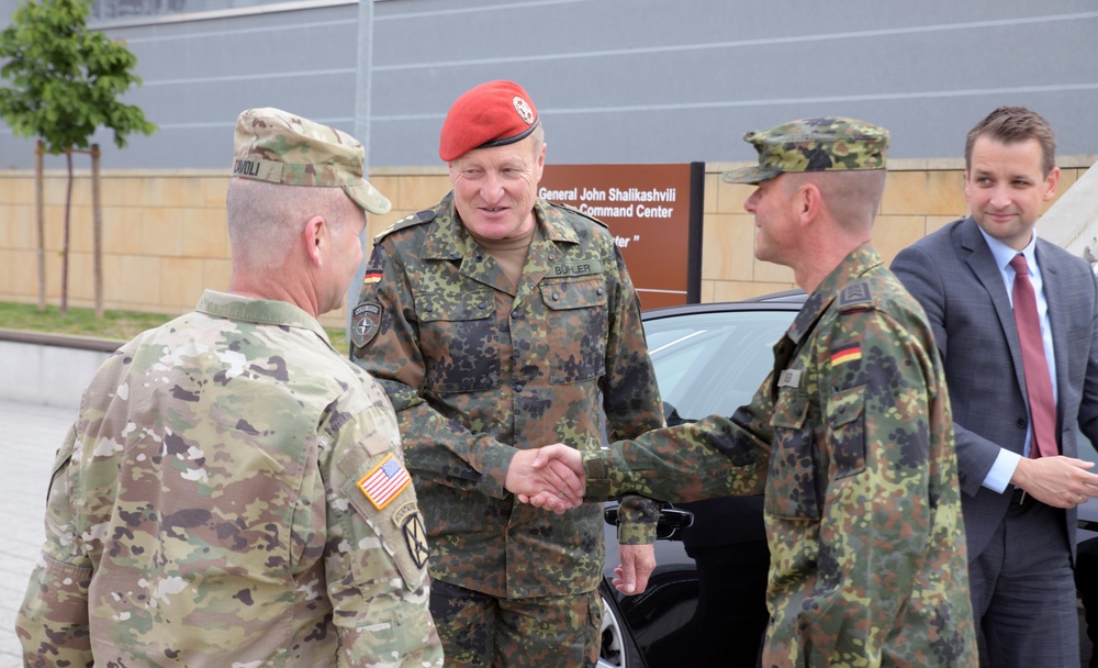 German Gen. Erhard Bühler visits U.S. Army Europe Headquarters