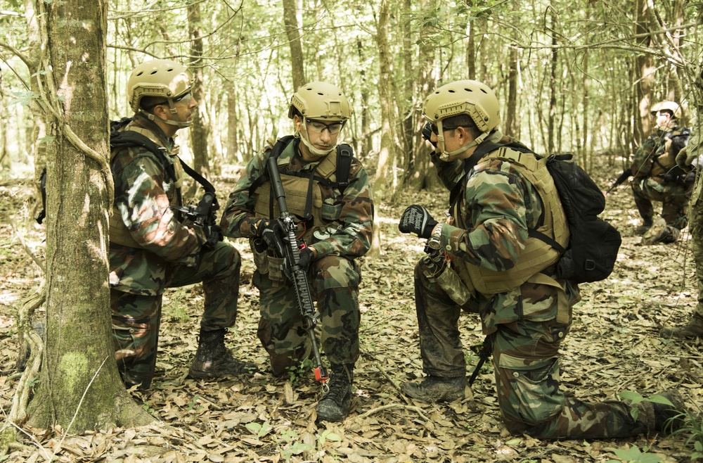 NAVSCIATTS Class 19-3 Participates in FTX