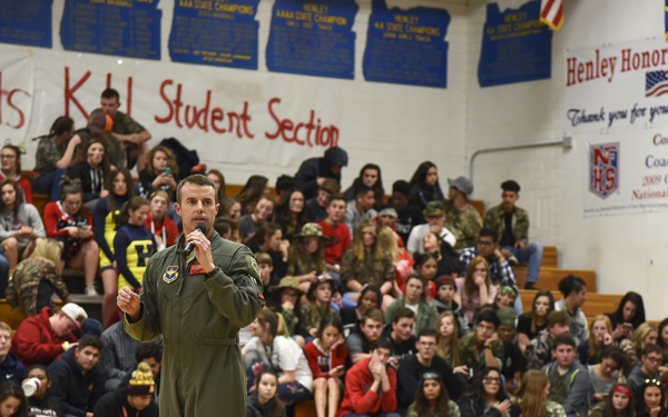 Across more than two decades two commanders talk about the road that brought them to command the 173rd Fighter Wing