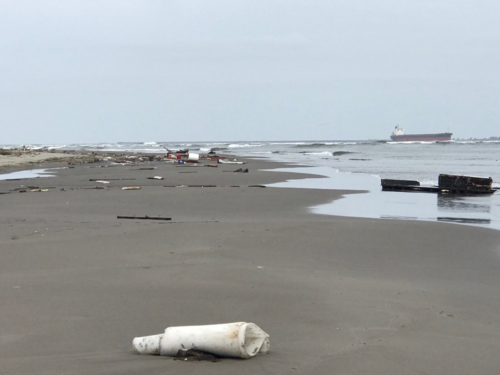 Coast Guard responds to fishing vessel grounded on Clatsop Spit near the Columbia River Bar entrance, Wash.