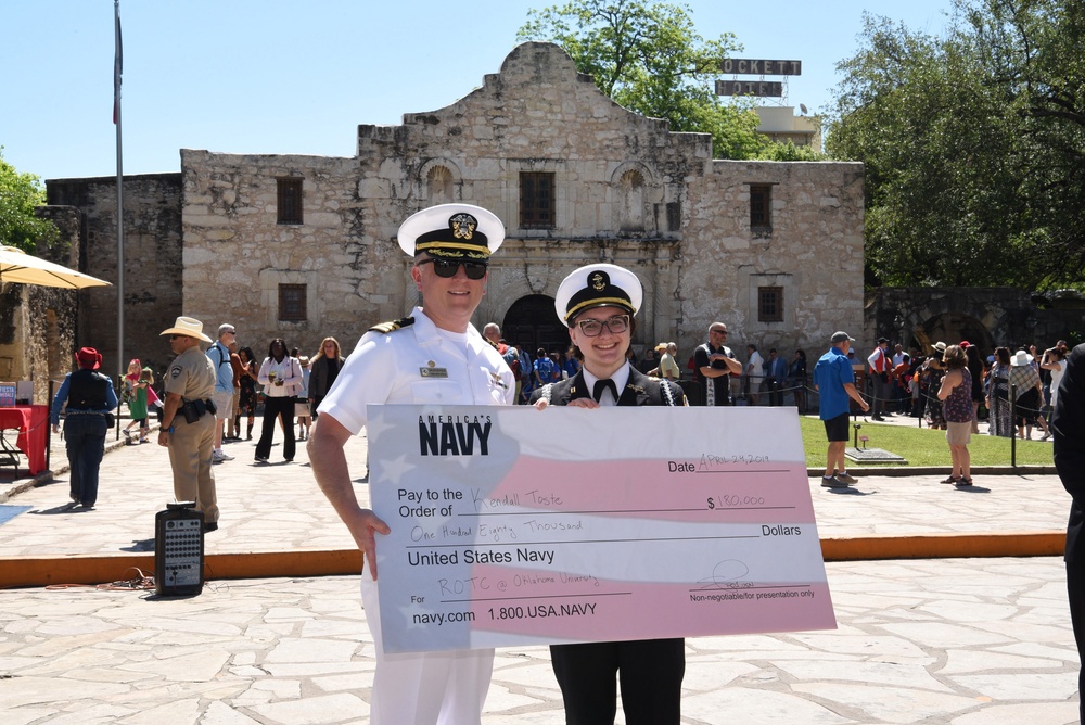 Sailors spread Naval Awareness in Military City USA during Fiesta San Antonio 2019