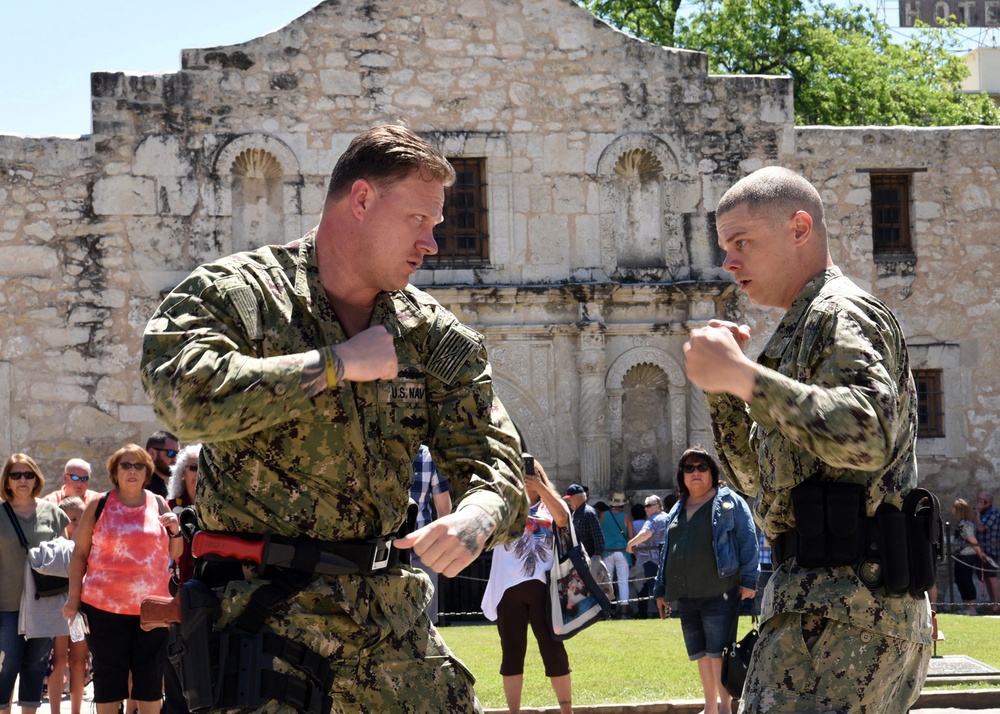 Sailors spread Naval Awareness in Military City USA during Fiesta San Antonio 2019