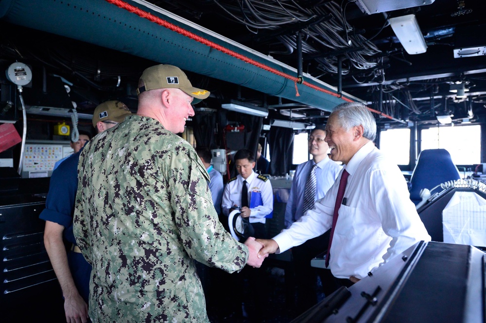 USS William P. Lawrence Participates in IMDEX