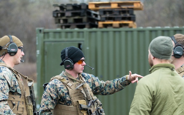 U.S. Marines, Norwegian Coastal Ranger Commando Execute Immediate Action Drills Platinum Ren 2019