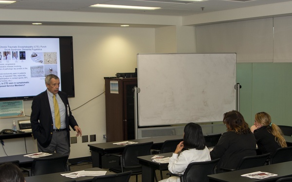 Dr. Daniel Perl, TBI Expert, Visits Naval Medical Center Camp Lejeune