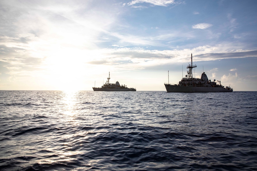 USS Patriot and USS Pioneer photo exercise